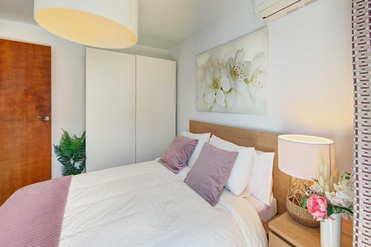 Pau Casals, 2 Min Walk From The Sea & Sea View Lloret de Mar